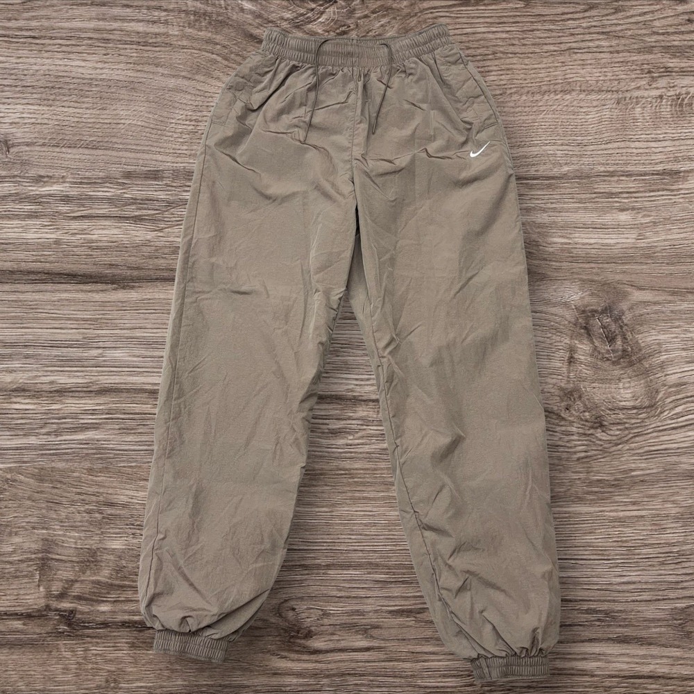 Nike‎ Sportswear Essential Woven Track Pants Brown Olive XS Joggers DM6183-200